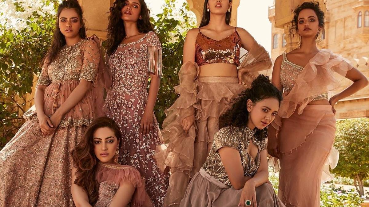 What are the 8 fashion categories?
