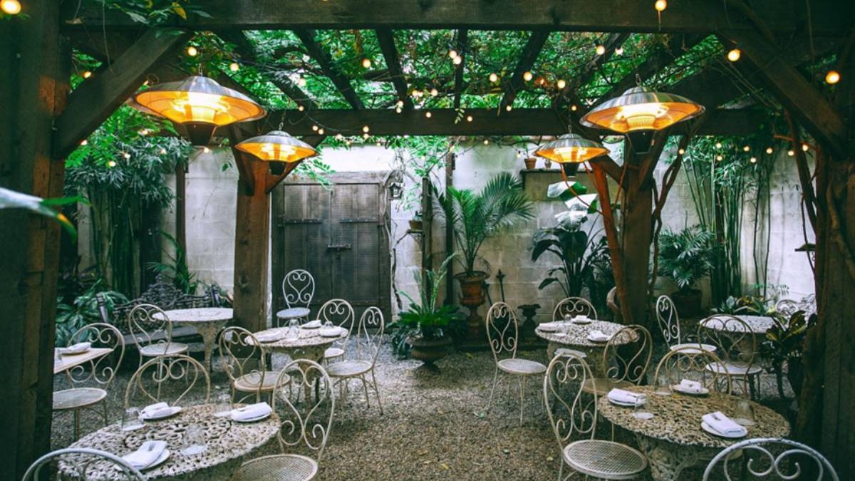 9 Backyard Makeover Ideas for Outdoor Lovers
