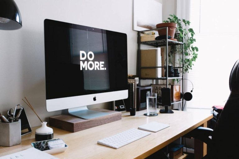 6 Office Supplies & Gadgets For Your Workplace