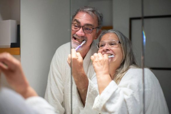 6 Tips When You Start Losing Teeth as You Age