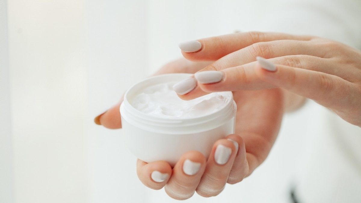 7 Reasons Why You Should Try Using Cosmeceuticals Skin Care Products