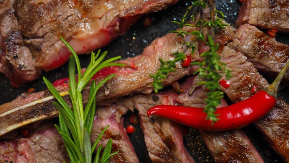 A Guide to High-Protein Diet for Building Muscle