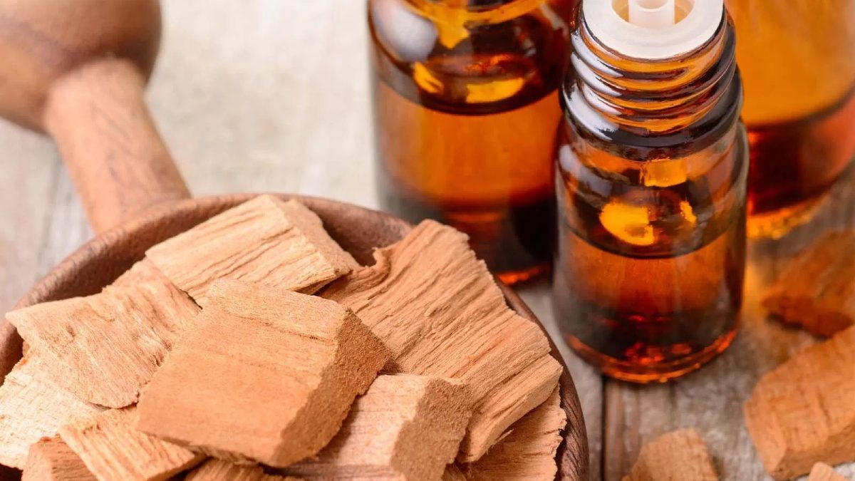 Aromatherapy with Sandalwood Essential Oil: Calming Your Mind and Boosting Your Mood