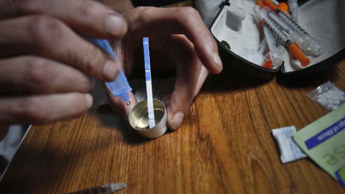 Fentanyl Drug Test Strips: A Lifesaving Tool [2023]