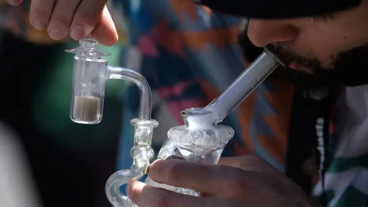 Science Behind Glass Pipes for Weed: How They Work