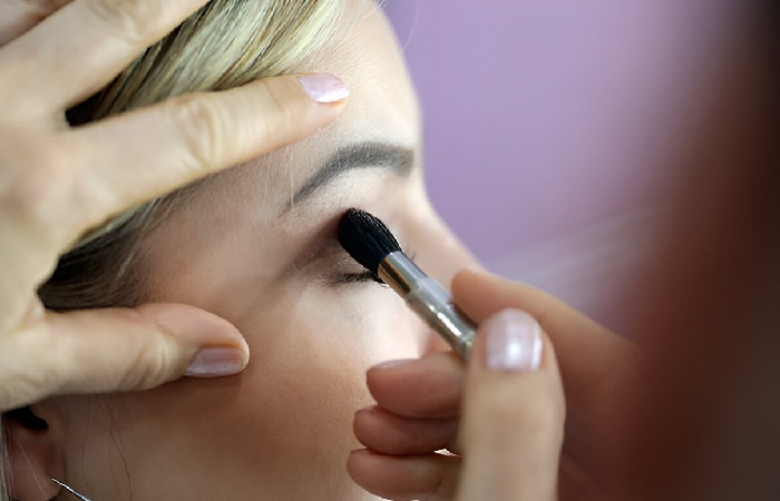 Eye Makeup Brush Write For Us
