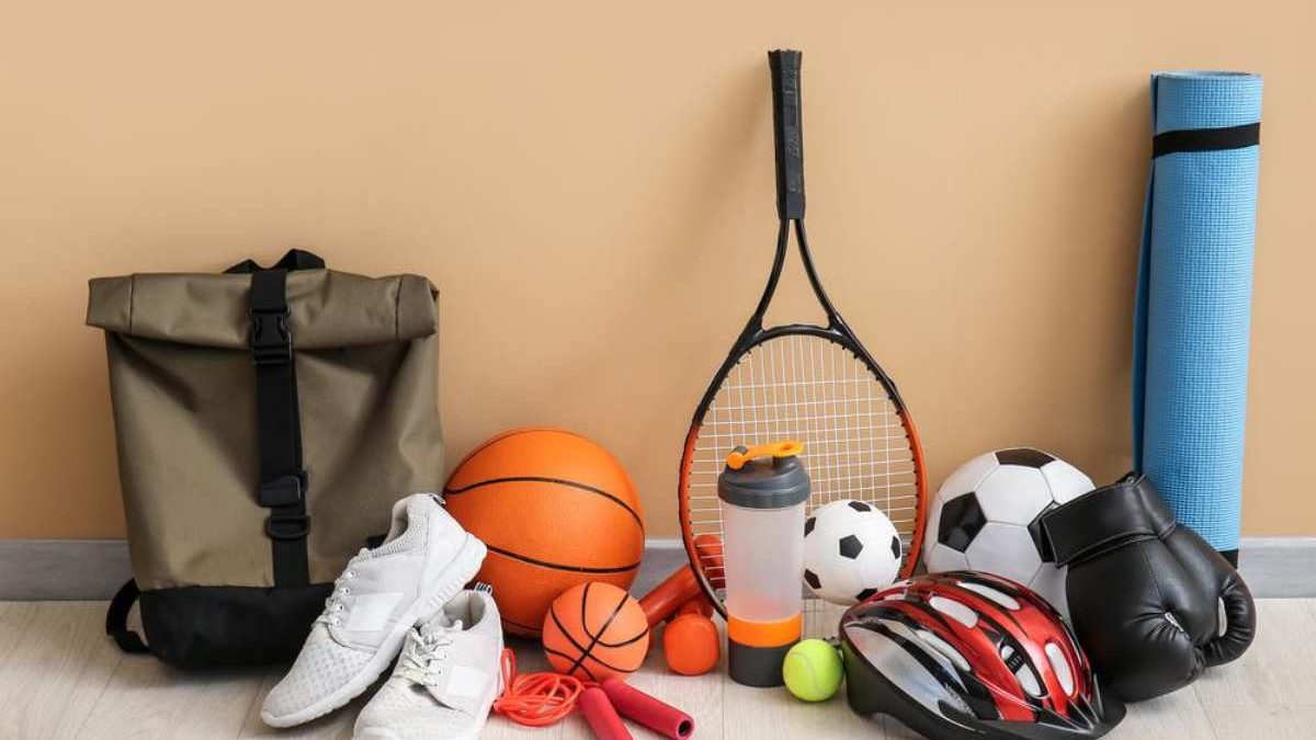 8 Outdoor Sporty Gifts That Will Impress Your Friends