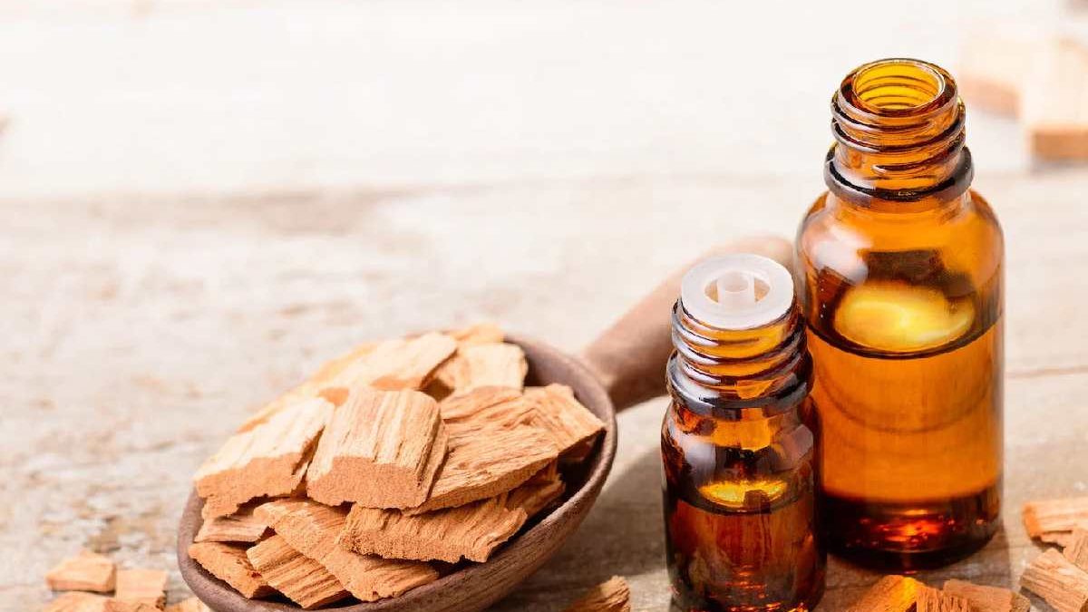 Aromatherapy with Sandalwood Essential Oil